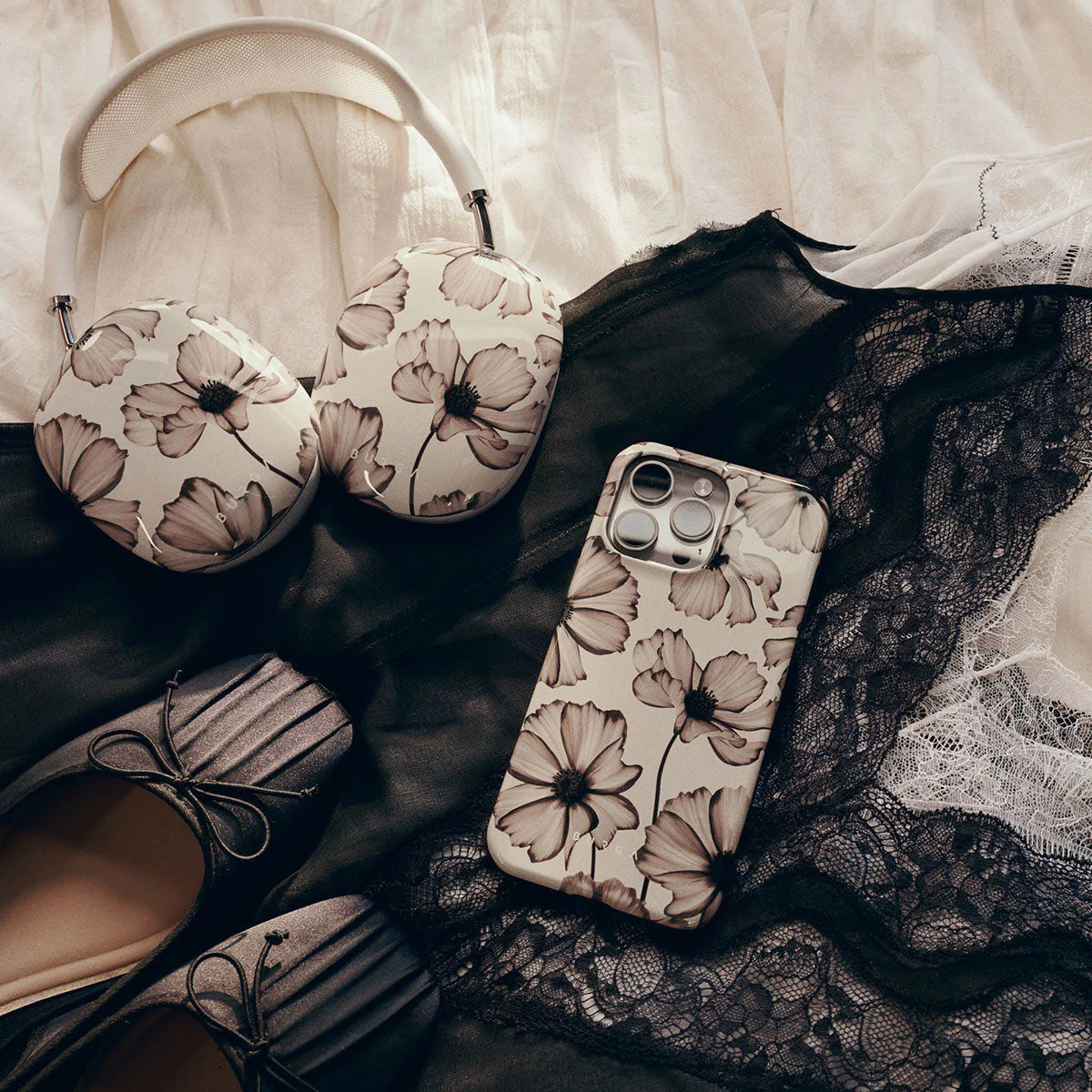 BURGA Tough Case "Barely Yours" inkl. MagSafe Funktion