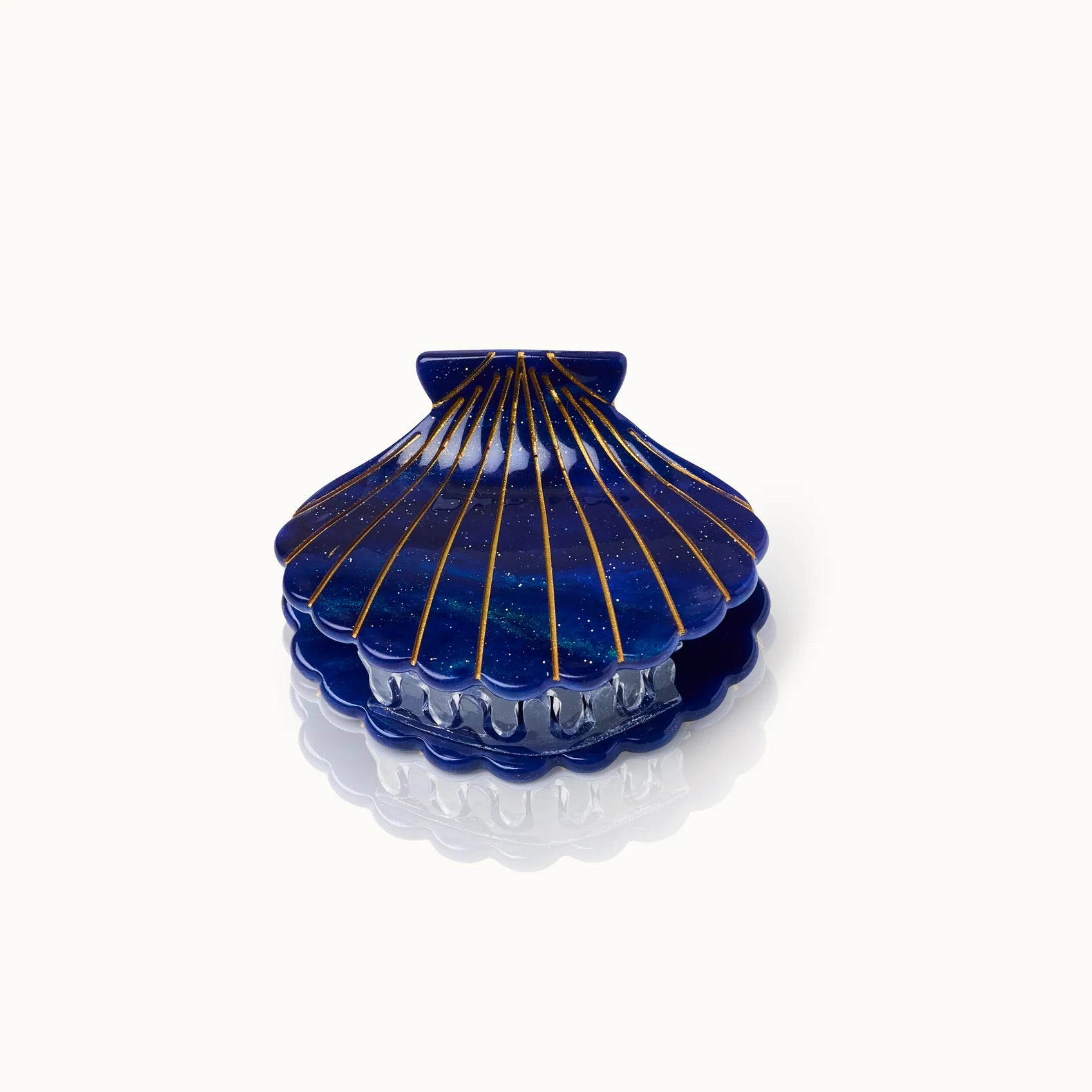 Haarklammern in Muschelform