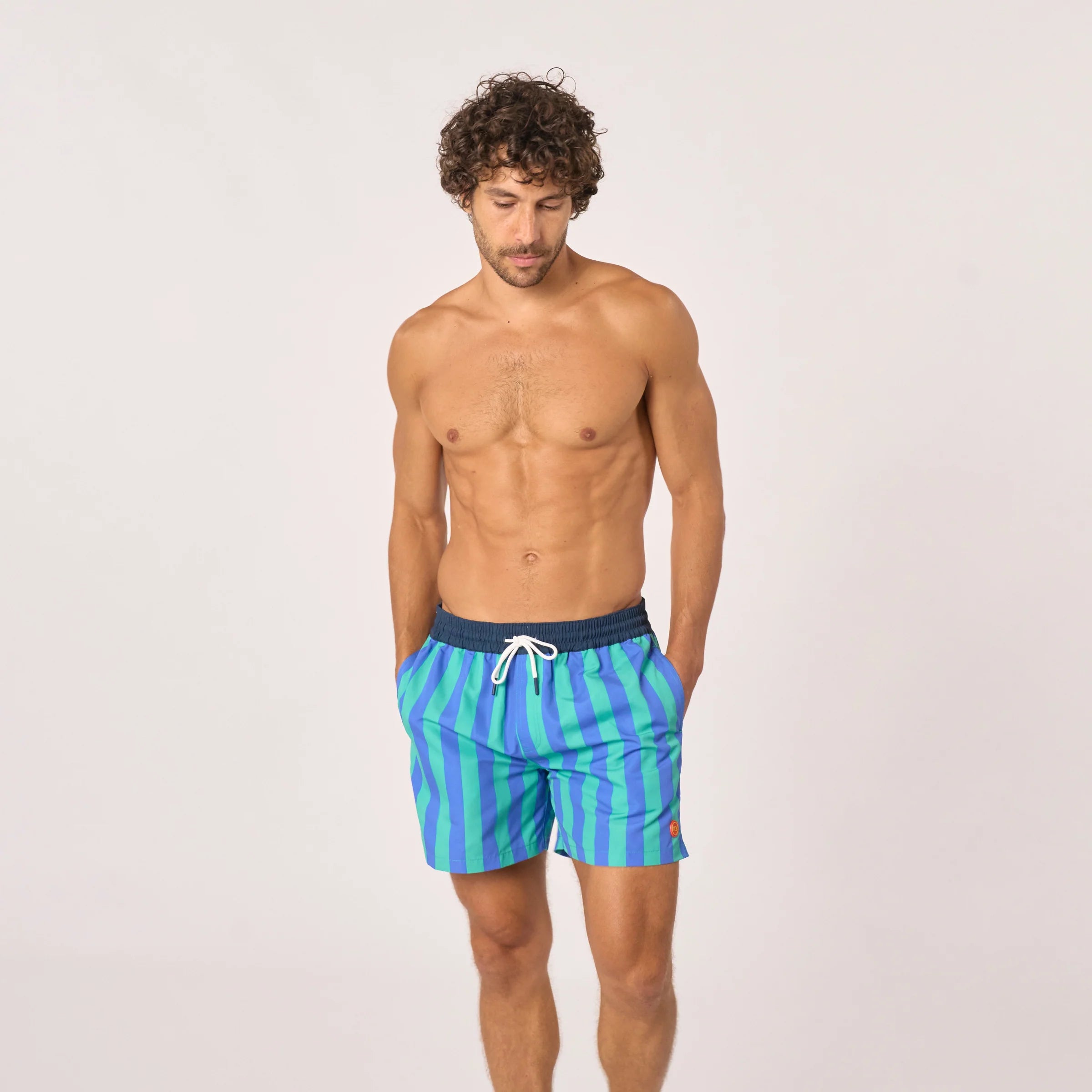 Herren Badeshorts aus recyceltem Material