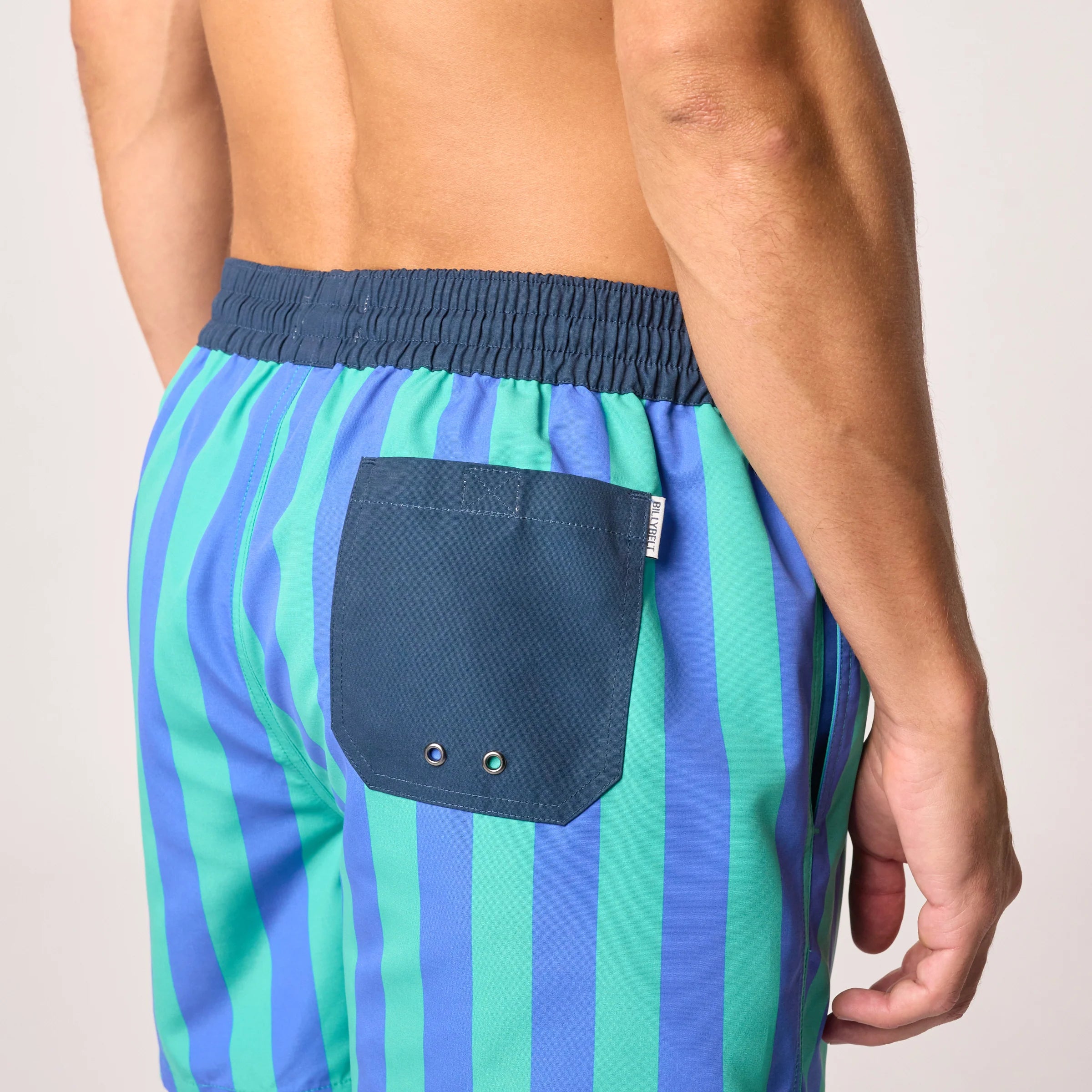 Herren Badeshorts aus recyceltem Material