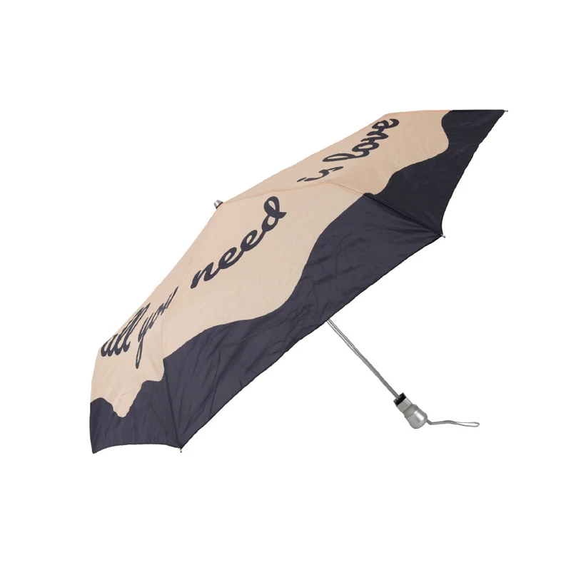 Faltbarer Fisura Regenschirm „All you need is love“ in einer weiteren Ansicht