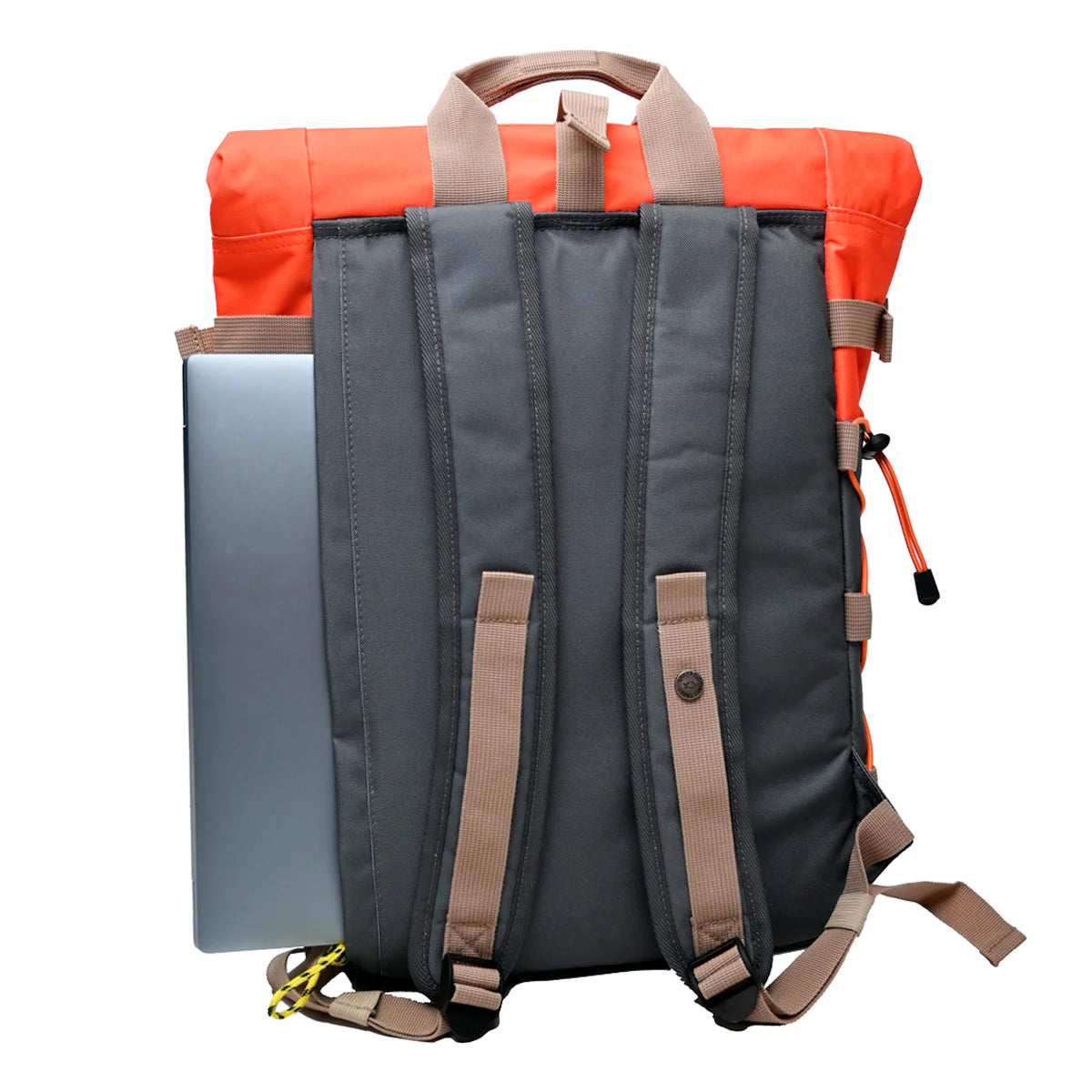 Rolltop-Rucksack aus 100 % recyceltem Polyester