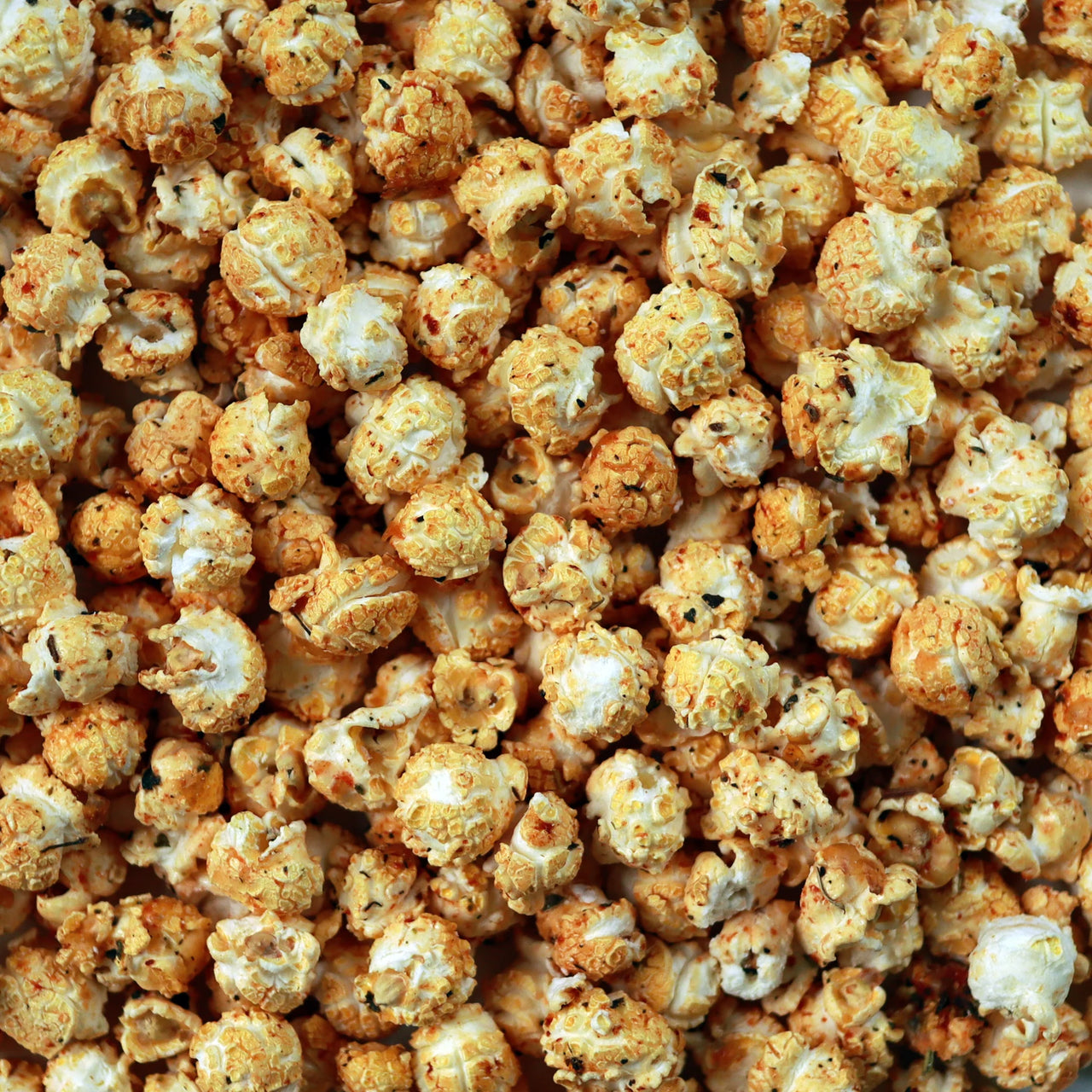 Nahaufnahme des Knalle Popcorn Tomate Mediterrane Kräuter.