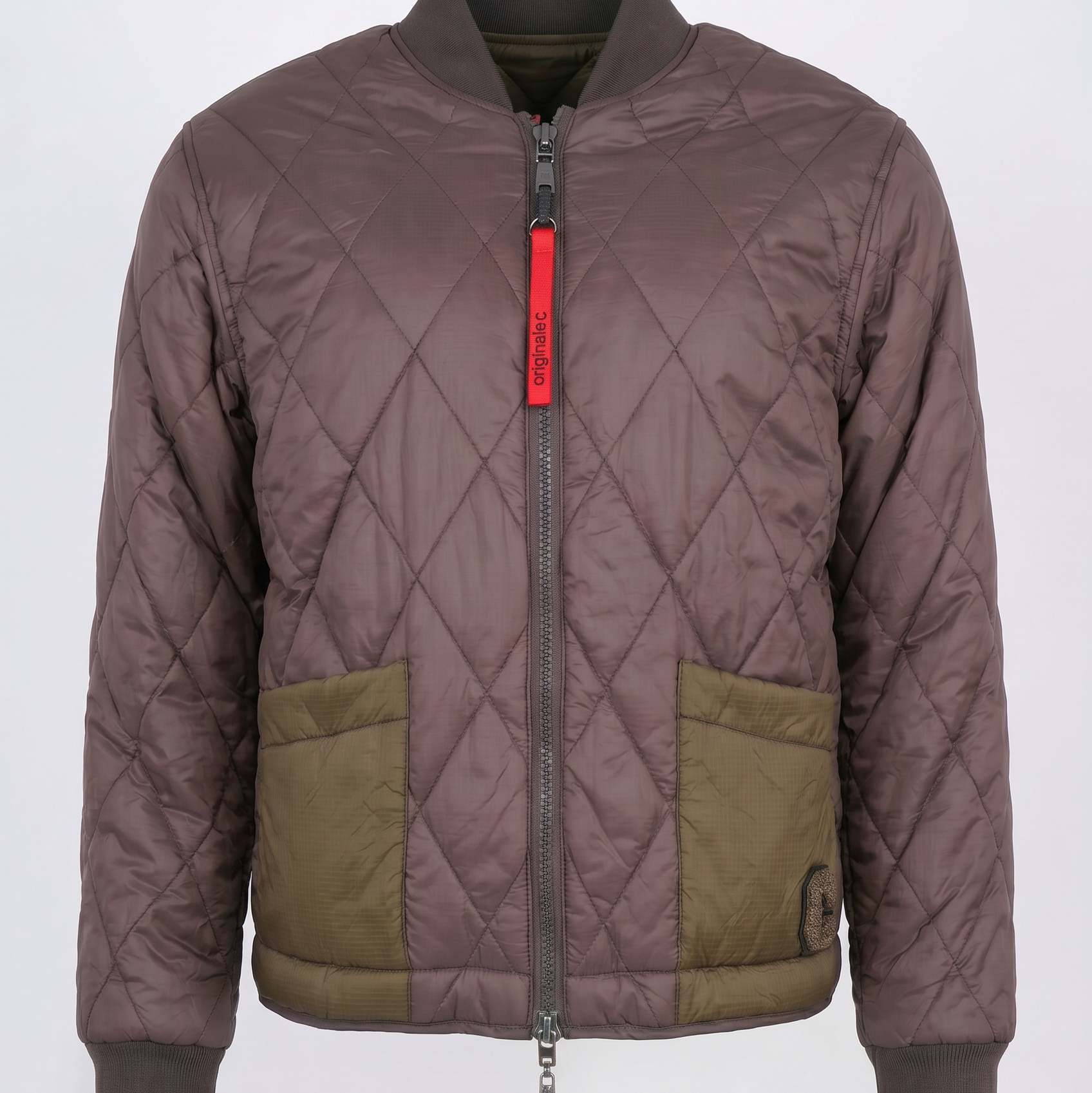 Originale C Bozen Wendejacke als Produktansicht von vorne mit gesteppter Außenseite und Reißverschluss