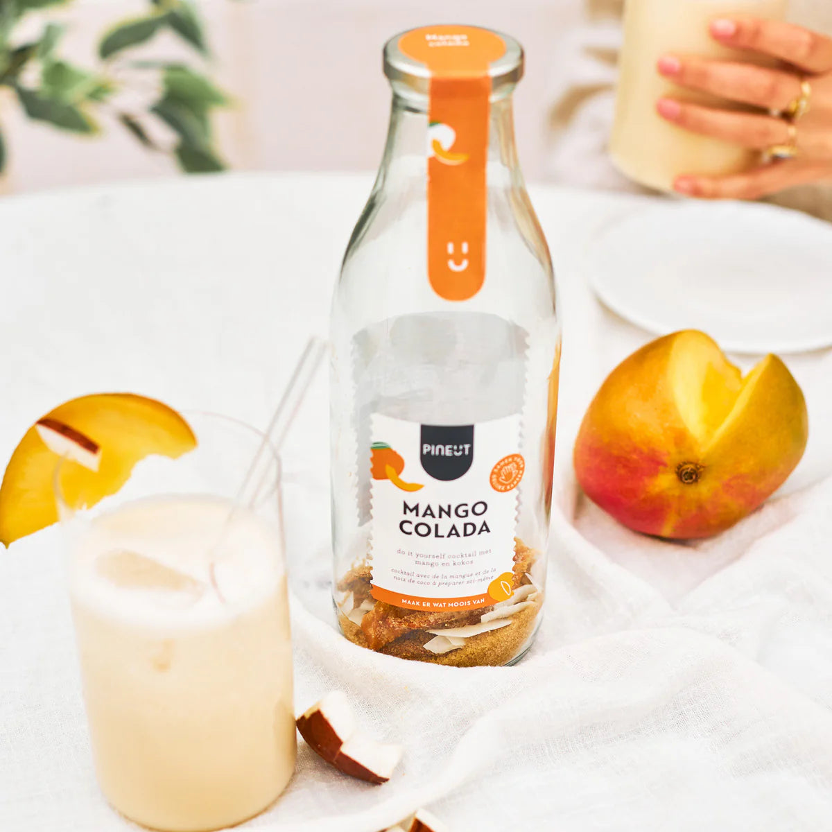 Pineut DIY Mango Colada Karaffe – tropischer Sommerdrink zum Selbermachen mit Mango und Kokos